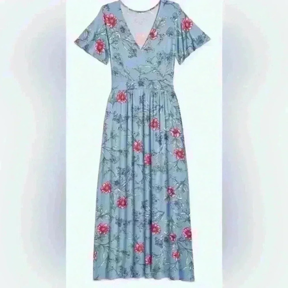 41 Hawthorn medium petite v neck fit and flare floral maxi dress - Picture 1 of 5